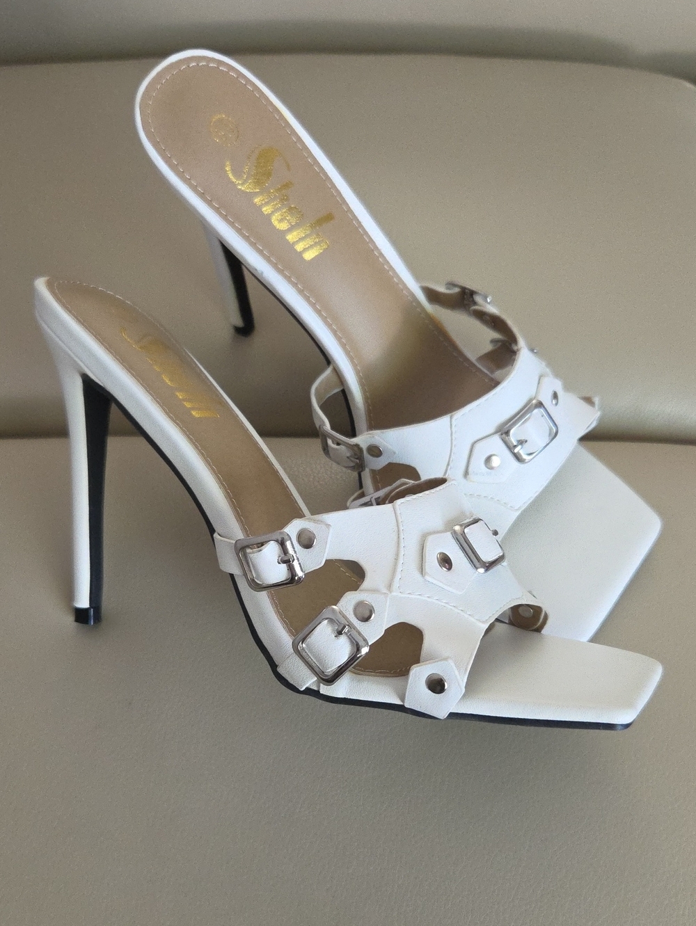 SHEIN White Stiletto Heel Sandals w/ Buckle Detail Size 8.5